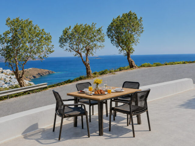 RESIDENCE